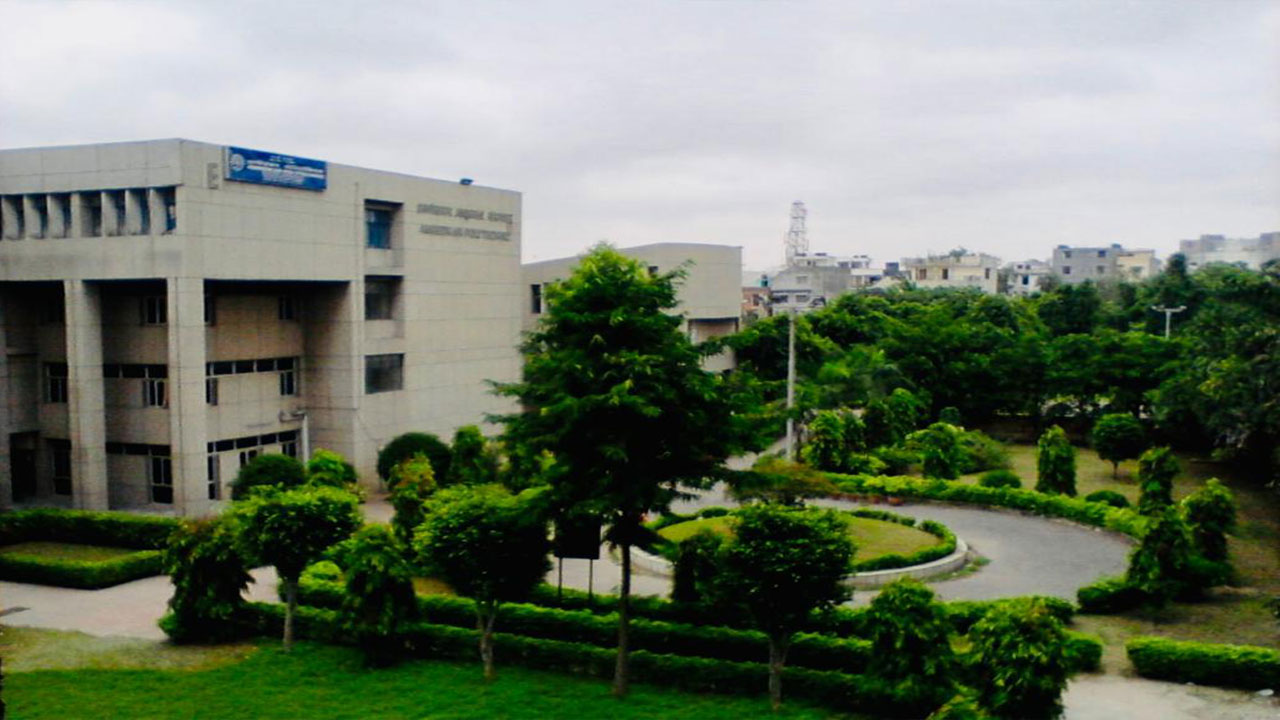 Ambedkar Dseu Shakarpur campus – I