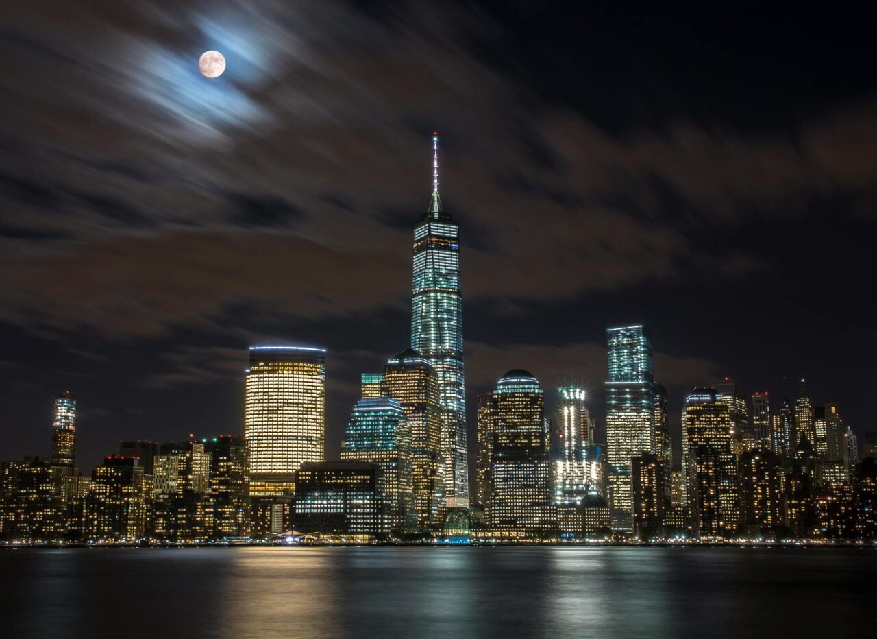 Image of manhattan at night